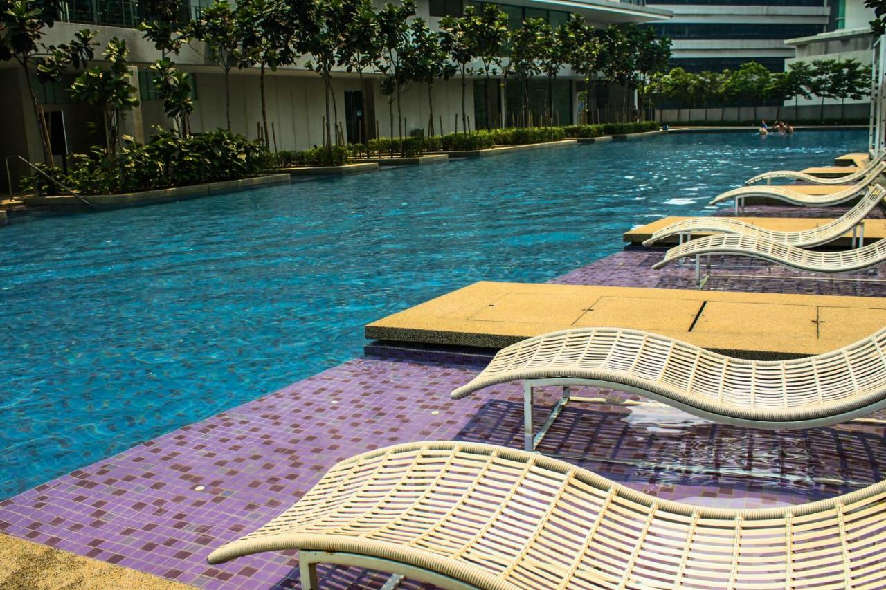 The Robertson By Tenang Homes Kuala Lumpur Exterior photo